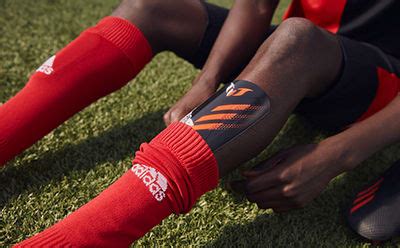 adidas scheenbeschermer houders|Vind jouw voetbal accessoires online .